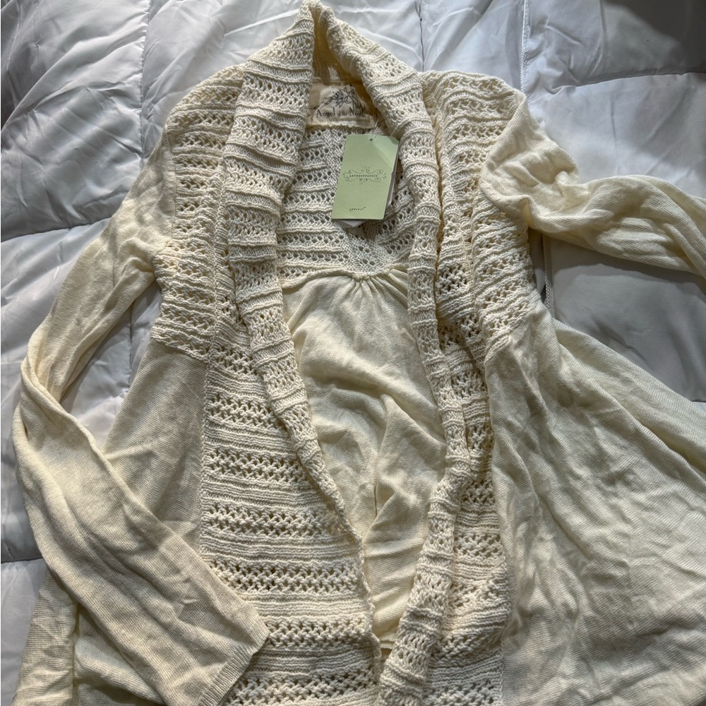 ANTHROPOLOGIE Women's Cream Knit Sweater